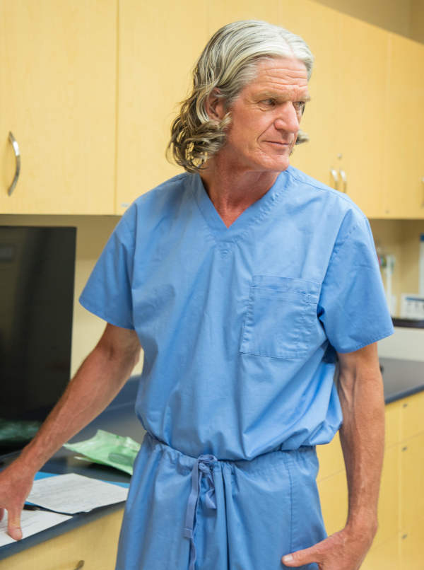 Dr. Arno Smit